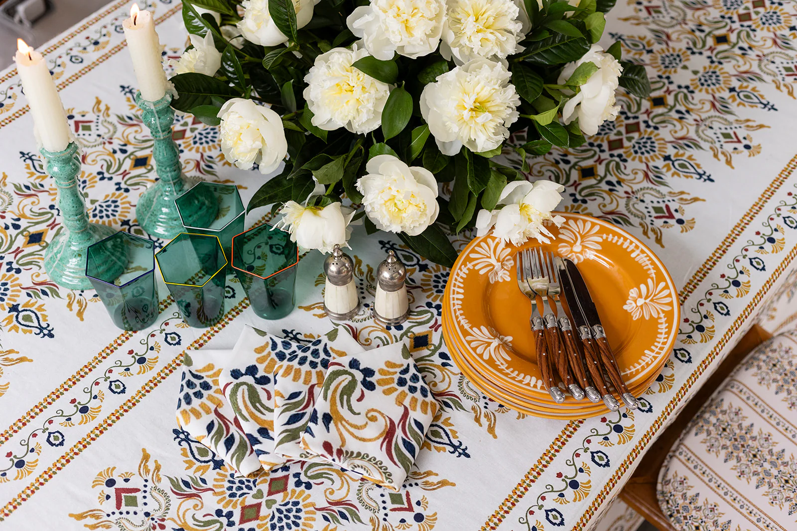 Ecru Fleur Dinner Napkins - Image 10